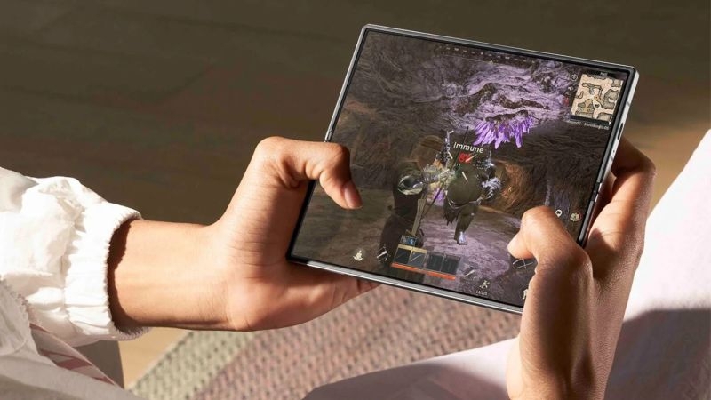 Samsung представила свой самый тонкий складной смартфон Galaxy Z Fold SE&nbsp;&mdash; у него большой экран и цена $2000